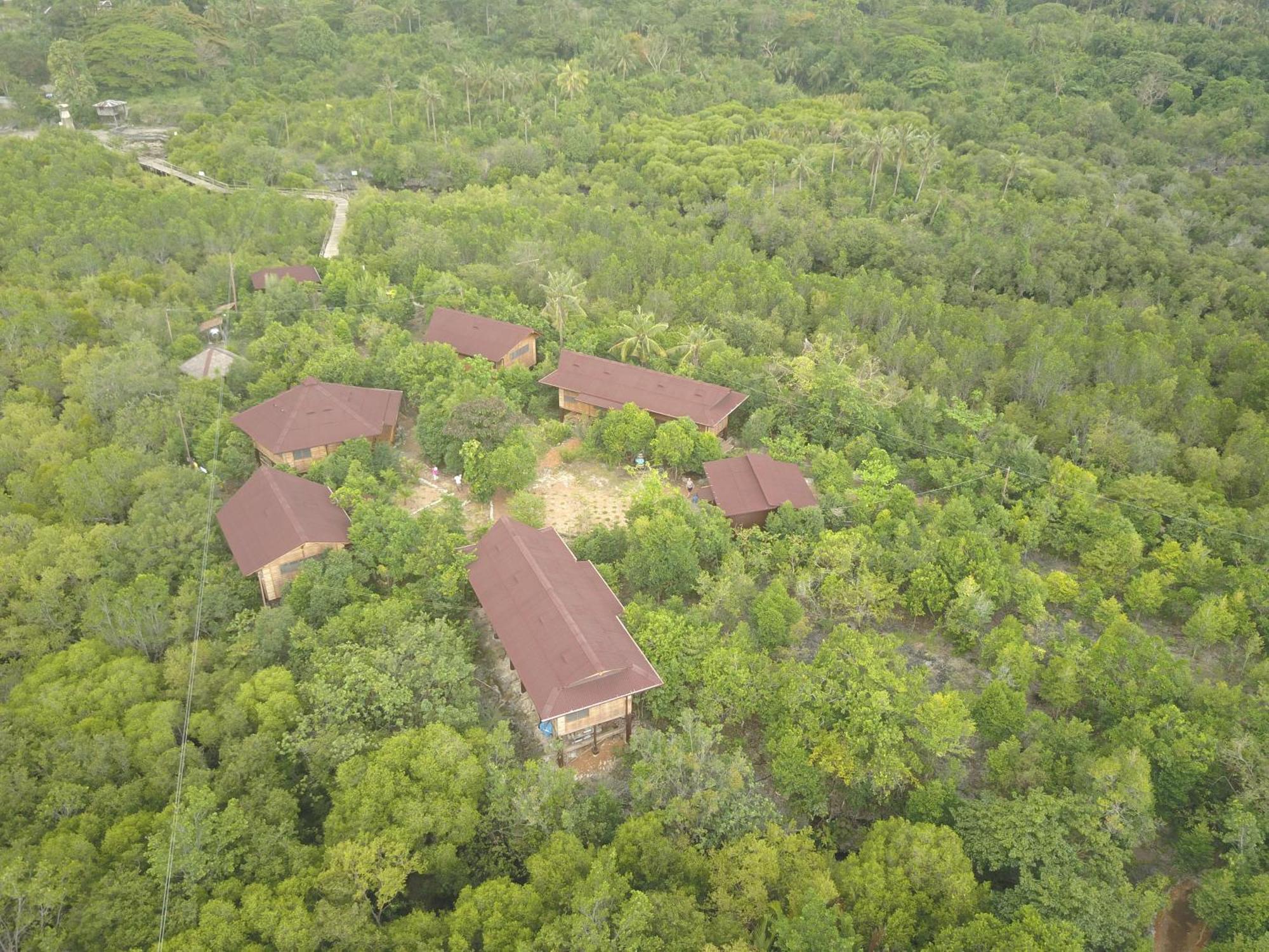 Eskapo Verde Lodge Moalboal Бадиан Экстерьер фото